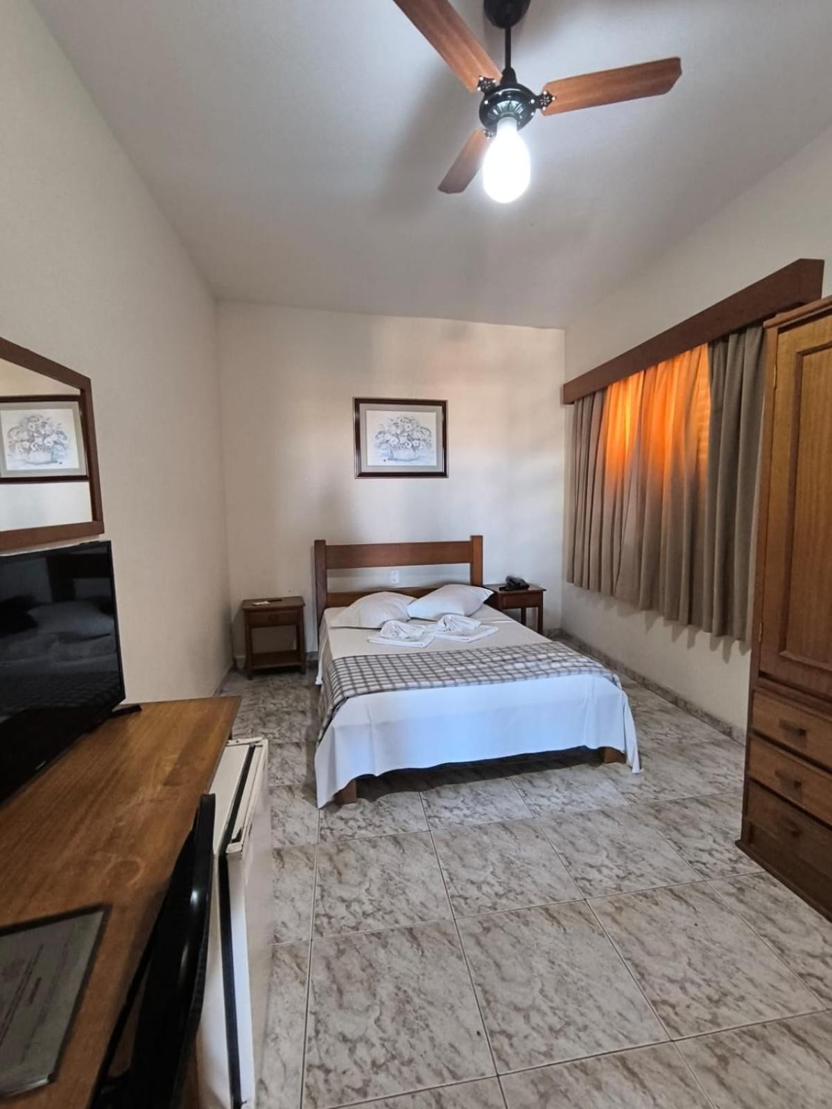 Hotel Sao Lucas Алфенас Екстериор снимка